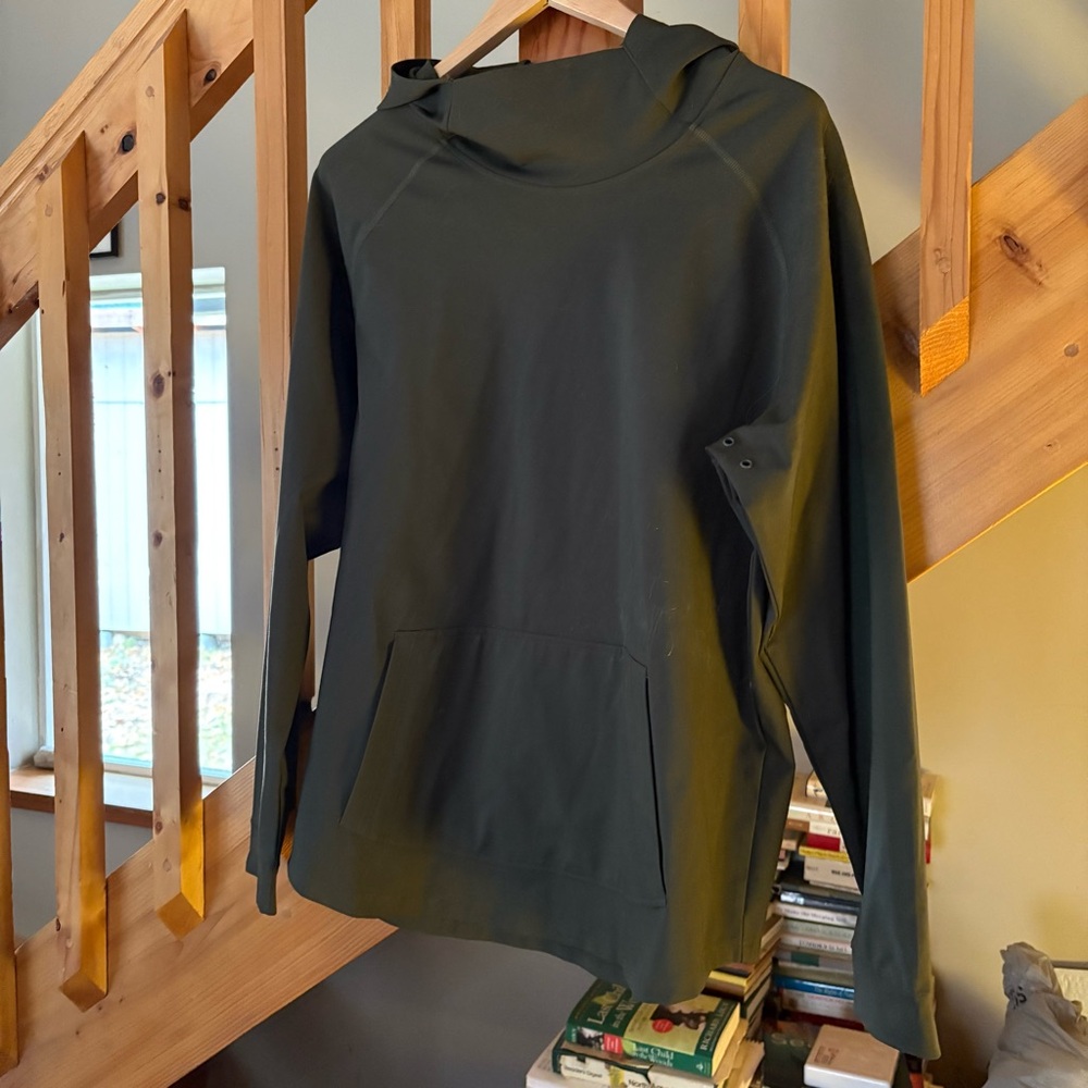 BYLT Elite+ Drop-Cut Pullover Dark-olive 
Size XL